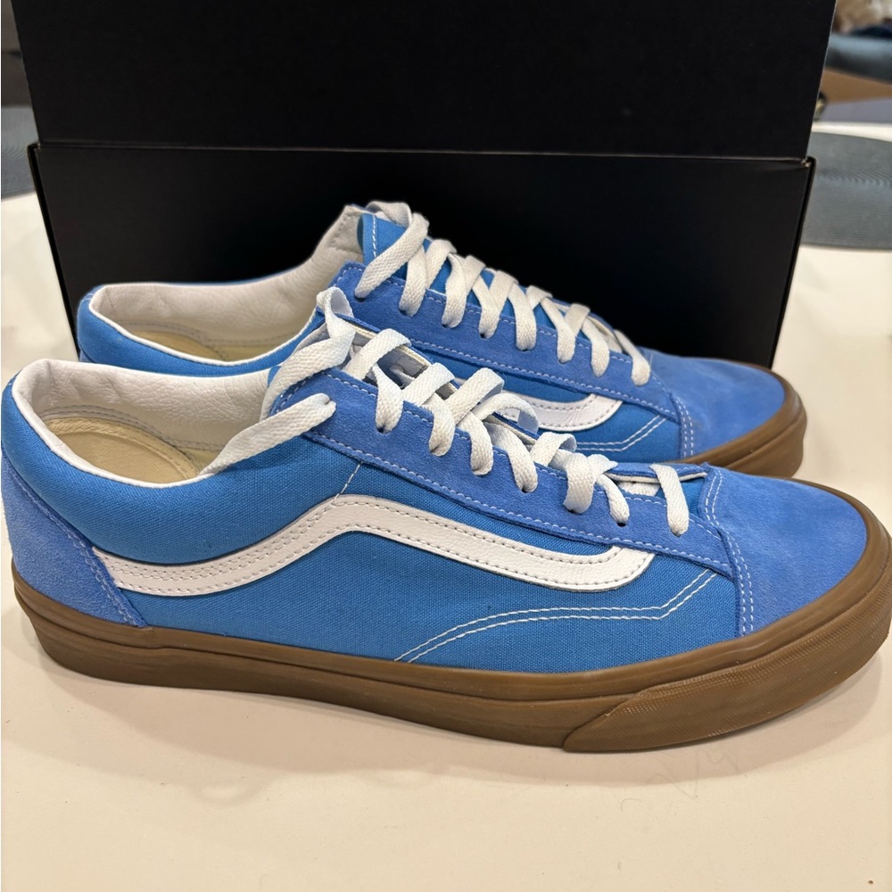Vans Sneakers